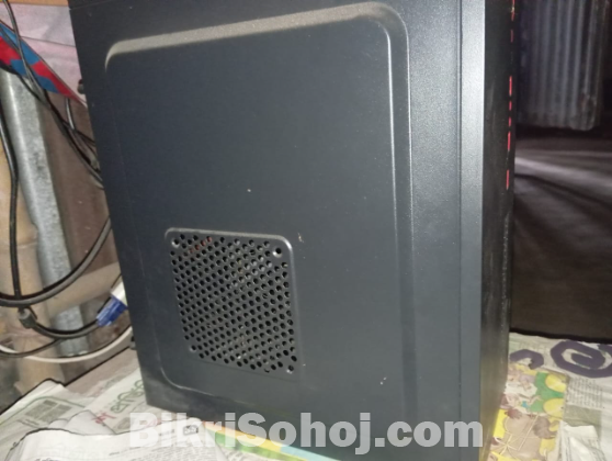 কম্পিউটার ও মনিটর সহ সেল হবে